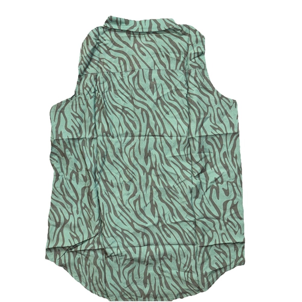 NWT Wildfang Empowered Sleeveless Button Green Zebra Animal Print S 21" PtoP - Picture 4 of 5